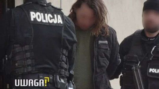 Zamordował ojca, a potem przez kilka dni mieszkał ze zwłokami w mieszkaniu