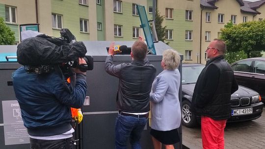 Zamość eksperymentuje ze śmieciami. Inteligentne pojemniki i kody QR