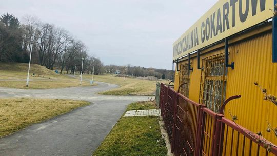 Zamość. Nie chcą wpuścić dzieci w gokartach do parku