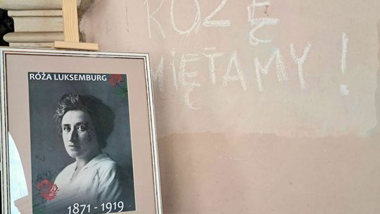 Zamość nie zapomniał Róży Luksemburg. Jest plan, by przywrócić pamiatkową tablicę 