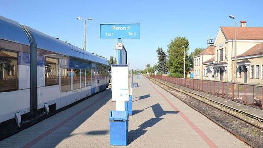 Zamość: Pasażerowie marzną, bo dworzec czeka na pieniądze