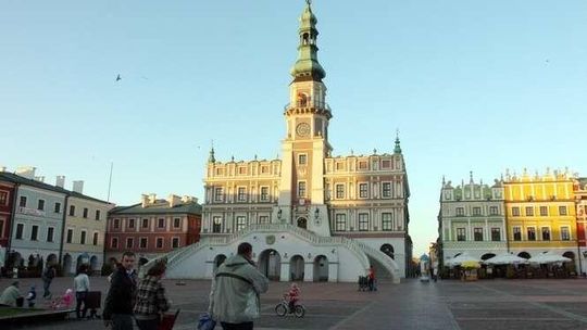 Zamość: Skąd się wziął podsłuch w ratuszu? Prezydent nie pamięta, dokumenty zniknęły