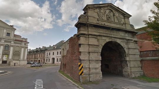 Zamość: Tablica wróciła na miejsce