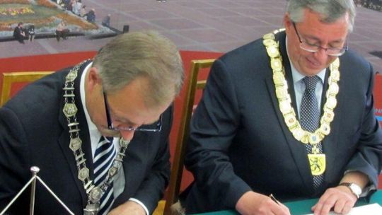Zamość współpracuje z Weimarem: Umowa o partnerstwie została podpisana