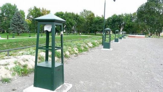 Zamość: Zniszczyli latarnie. Nie wiedzieli, że są nagrywani