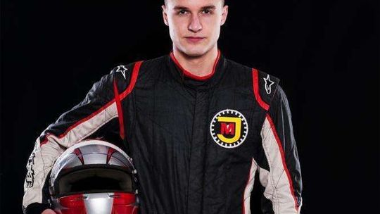 Zanim dobrze zaczął jeździć na rowerze, śmigał kartem po torze. 19-latek z Bystrzycy w BMW Cup Polska