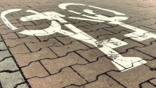 Zaparkował na ścieżce rowerowej. Ale miał więcej na sumieniu