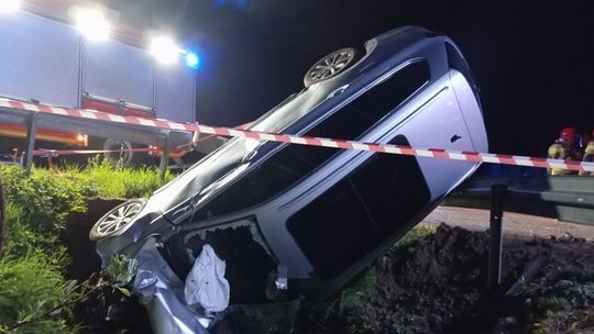 "Zaparkował" w rowie, bo miał 1,5 promila 