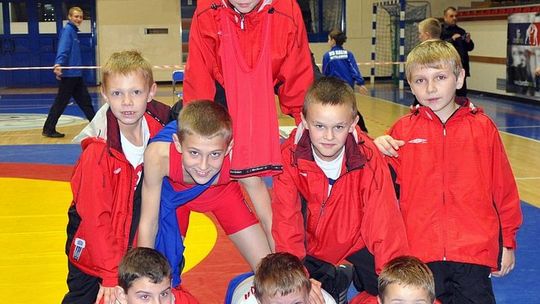 Zapaśnicy Pogoni Tyszowce zdobyli trzynaście medali w Stargardzie Szczecińskim i Krakowie 