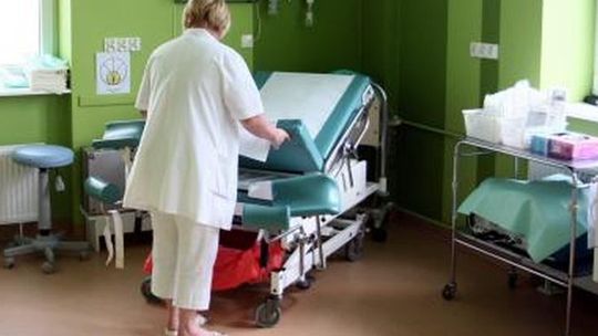 Zarobki lekarzy: za dyżur 1,4 tys. zł na dobę