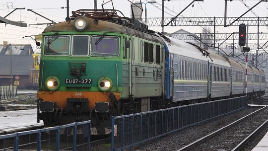 Zasnął w pociągu. Stracił 12 tys. złotych