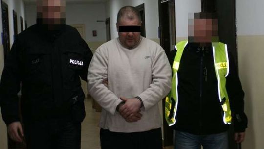 Zatrzymali szefa fałszywych wnuczków i jego kompanów. Oszuści ukradli 120 tys. zł