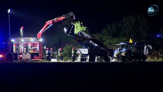 Zawadził o znak i uderzył w drzewa. Wypadek awionetki podczas pikniku lotniczego