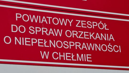 Zawieszenie tylko na chwilę. Środki się znalazły, komisje znów zasiądą