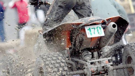 Zawody Cross Country: Wyścigi w księżycowym krajobrazie