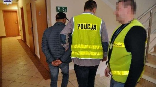 "Zbieramy na chore dziecko". Po wizycie nieznajomych z mieszkania zniknęły pieniądze