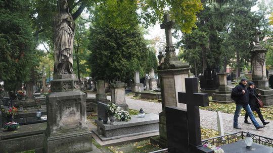 Zbiórka na zabytkowe nagrobki w Lublinie. Szukają kwestarzy