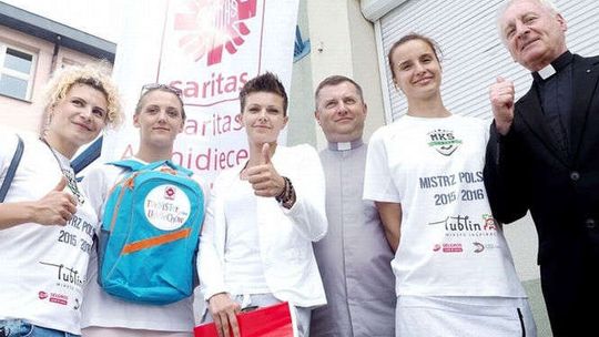 Zbliża się finał akcji Caritas "Tornister Pełen Uśmiechów"