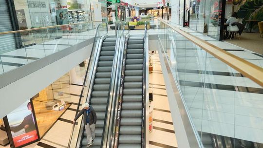 Zdejmowanie obostrzeń. Najpierw branże zamknięte najdłużej