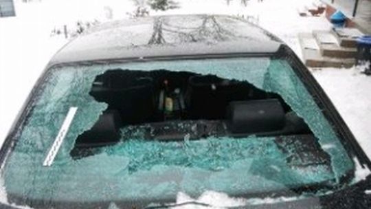 Zdemolowali sklep po kłótni z miejscowymi