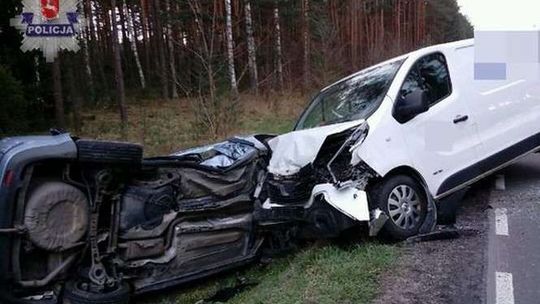 Zderzenie ciężarówki i dwóch osobówek. 40-latek stracił prawo jazdy