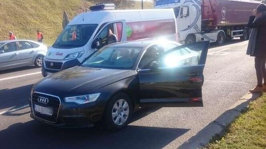 Zderzenie dwóch aut na al. Witosa w Lublinie