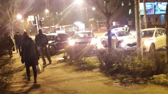 Zderzenie dwóch samochodów na Al. Racławickich w Lublinie