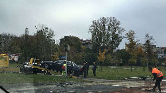 Zderzenie dwóch samochodów w Lublinie. Jedna osoba w szpitalu