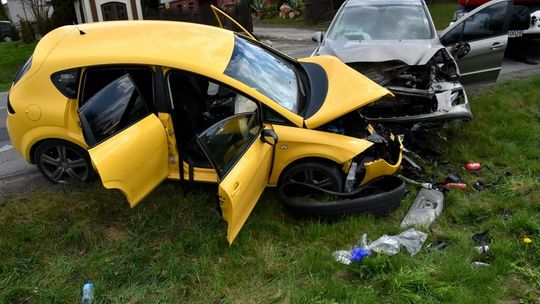 Zderzenie trzech aut na "19". W jednym z samochodów było 3-letnie dziecko