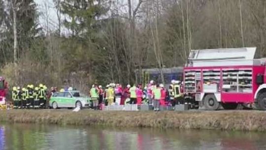 Zderzyły się dwa pociągi. Oba skierowano na jeden tor