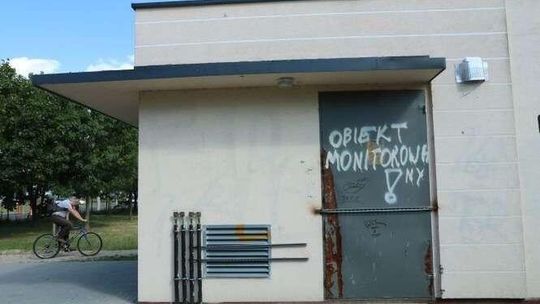 Zdewastowali podstację zasilającą sieć trolejbusową. Koszt naprawy: pół miliona zł