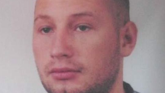 Zdjęcia najbardziej poszukiwanych przestępców