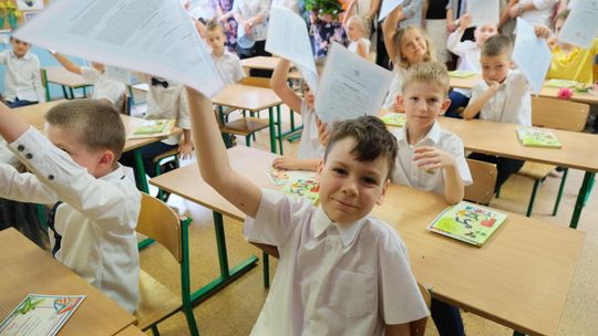 Żegnaj szkoło! Dziś zakończenie roku szkolnego [zdjęcia]