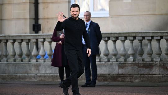 Zełenski: Ukraina proponuje pierwszy etap zakończenia wojny
