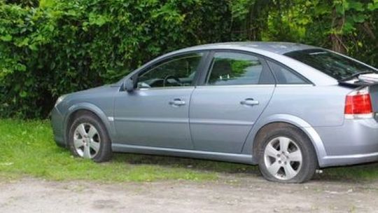 Zemsta byłego chłopaka. Zniszczył auto konkurentowi