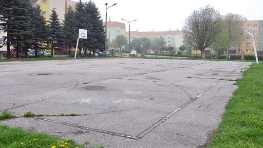 Zespół Szkół nr 1 w Łęcznej:  Zbudują nowy kompleks sportowy