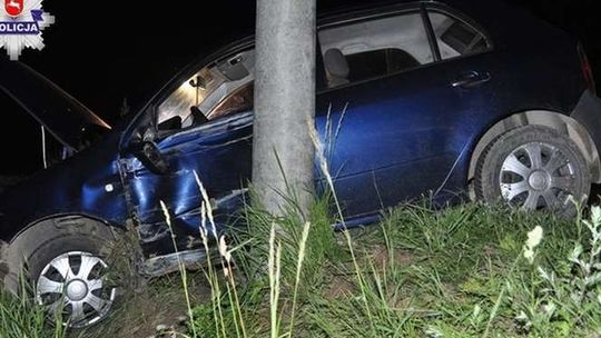 Zginął 19-latek. Policja szuka świadków tragicznego wypadku w Dębinie