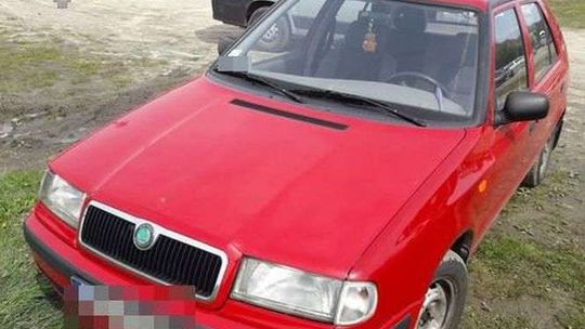 Zgłosił kradzież auta. Było tam, gdzie je zaparkował