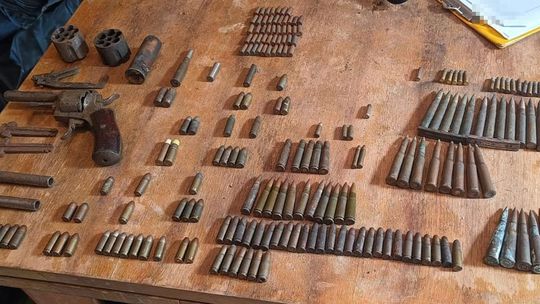 Zgłosił włamanie, wpadł przez arsenał. Zaskakujące odkrycie w Poniatowej