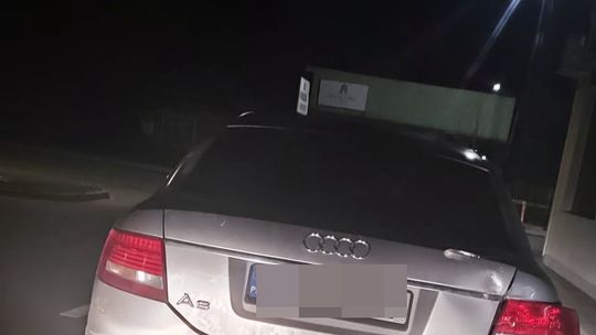 Zgłoszenie na 112 zapobiegło tragedii. Pijany kierowca zatrzymany przez policję