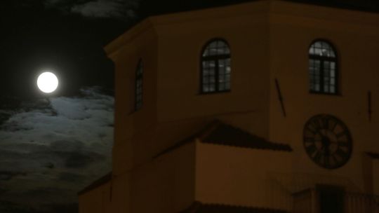 Zimą dobrze zadrzeć głowę. Dlaczego warto patrzeć w niebo? 