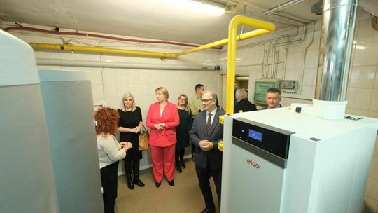 Zima im już nie straszna. Dostali kotłownię i... plac zabaw 