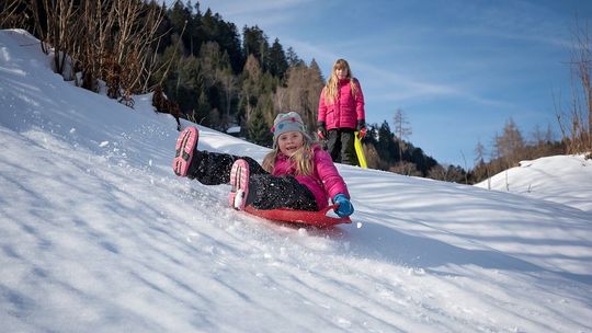 Zimą przebywanie dziecka na dworze także jest konieczne!