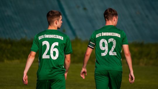 Zimny prysznic w Połańcu na początek III ligi, czyli Świdniczanka gorsza od Czarnych