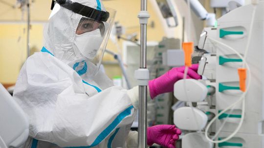 Zimowa fala Covid-19: kraje Azji Wschodniej zacieśniają restrykcje