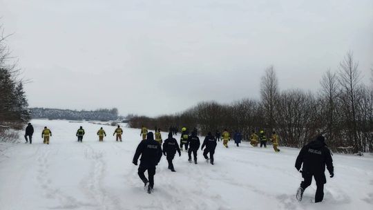 Zimowa noc pełna pytań. Prokuratura bada okoliczności śmierci 37-letniej Emilii K. Zimowa noc pełna pytań. Prokuratura bada okoliczności śmierci 37-letniej Emilii K.