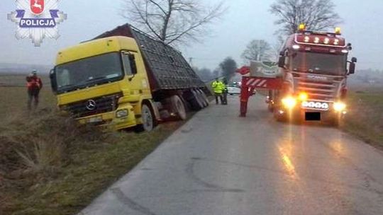 Zjechał na pobocze, by dać się wyprzedzić. Tego się nie spodziewał