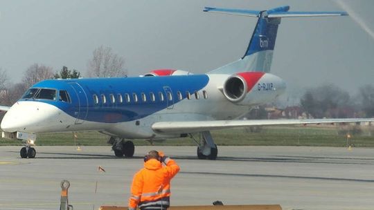 Złe wiadomości dla lotniska Lublin. Przewoźnik kończy działalność i likwiduje loty