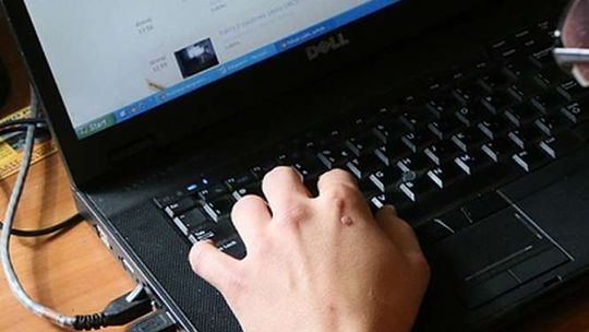 Złodziej miał pomagać, robił przelewy