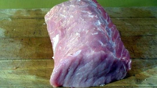 Złodziej uciekał ze schabem